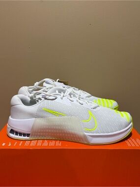 Nike Metcon 9 White Volt DZ2617-104 Men’s Size 14